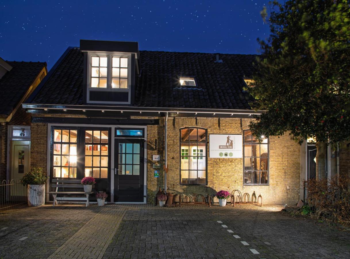 Smederij Texel Bed & Breakfast De Cocksdorp  Exterior foto